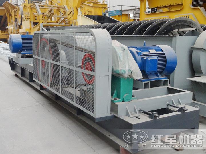 對輥式破碎機(jī)電機(jī)功率45*2KW，處理能力20-40t/h