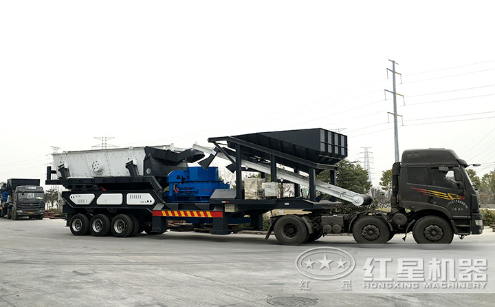 車載時產(chǎn)300噸鵝卵石移動制沙機上路了，移動自由更靈活 